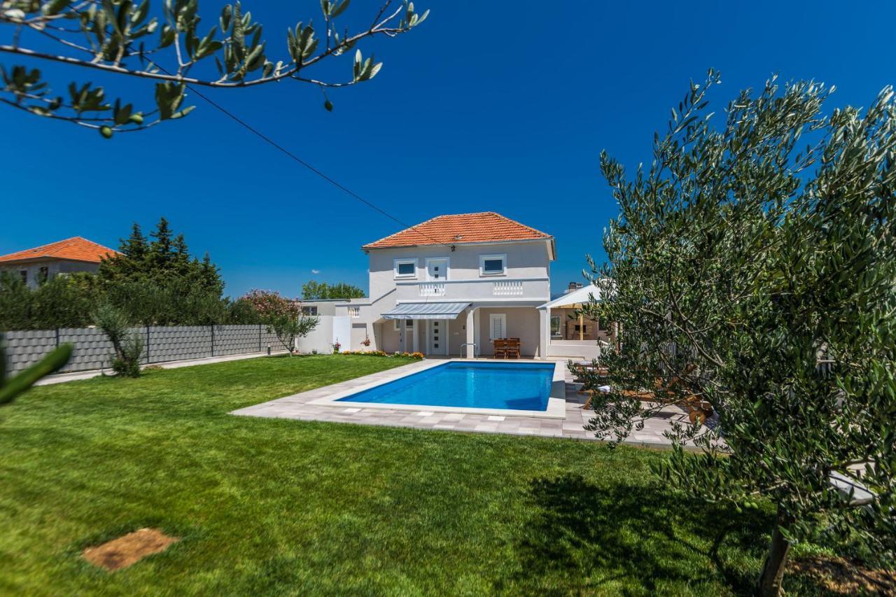 Kristina Holiday Home With Private Swimmingpool Visocane Exterior foto