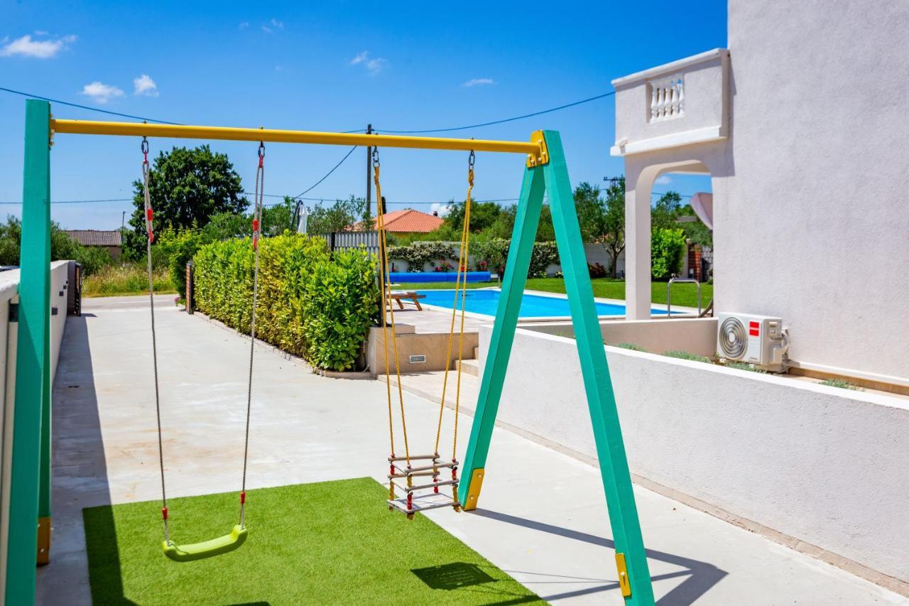 Kristina Holiday Home With Private Swimmingpool Visocane Exterior foto
